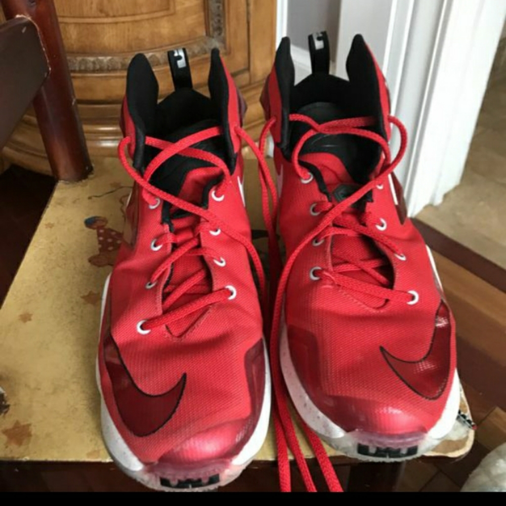 Nike men basketball shoes